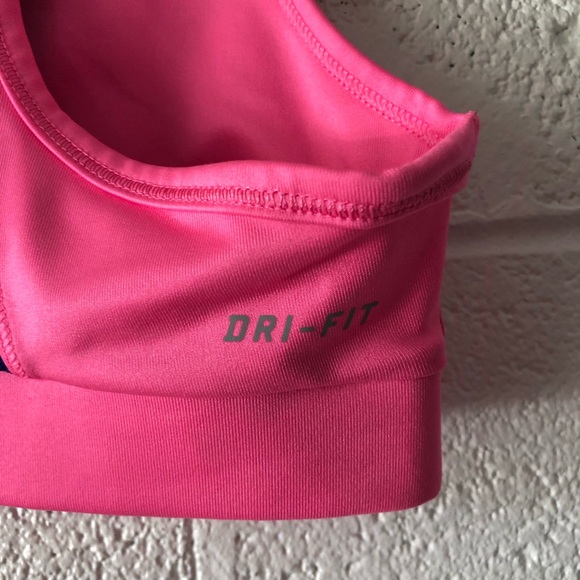 Nike Dri Fit girls sports bra sz: Med - Picture 5 of 7